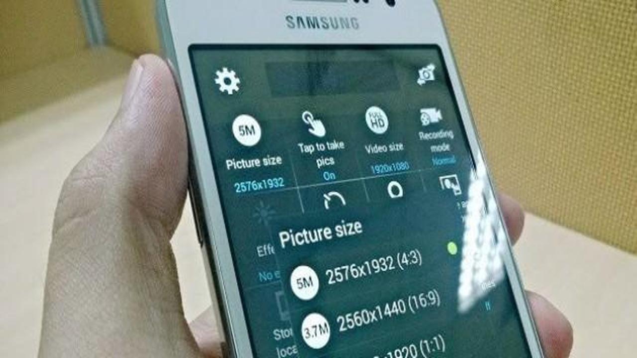 Samsung'dan selfie canavarı telefon