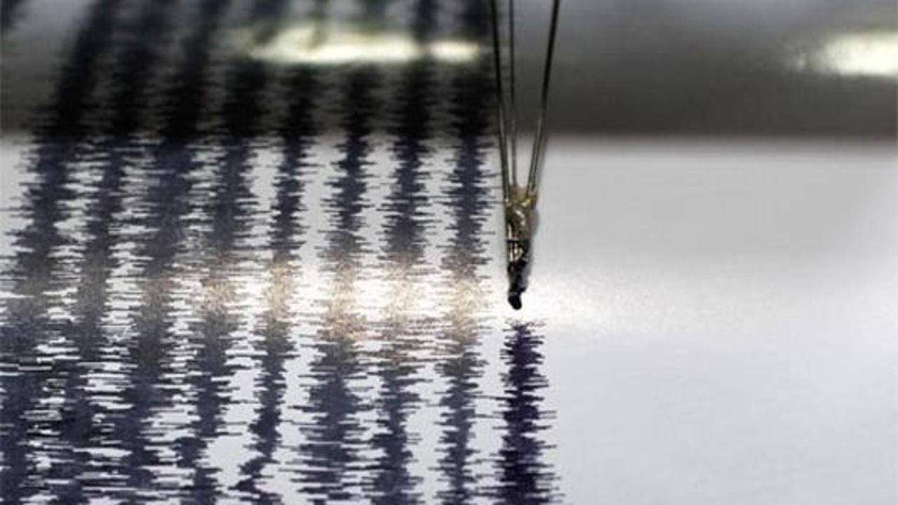 Bolu 3.4 şiddetinde depremle sarsıldı