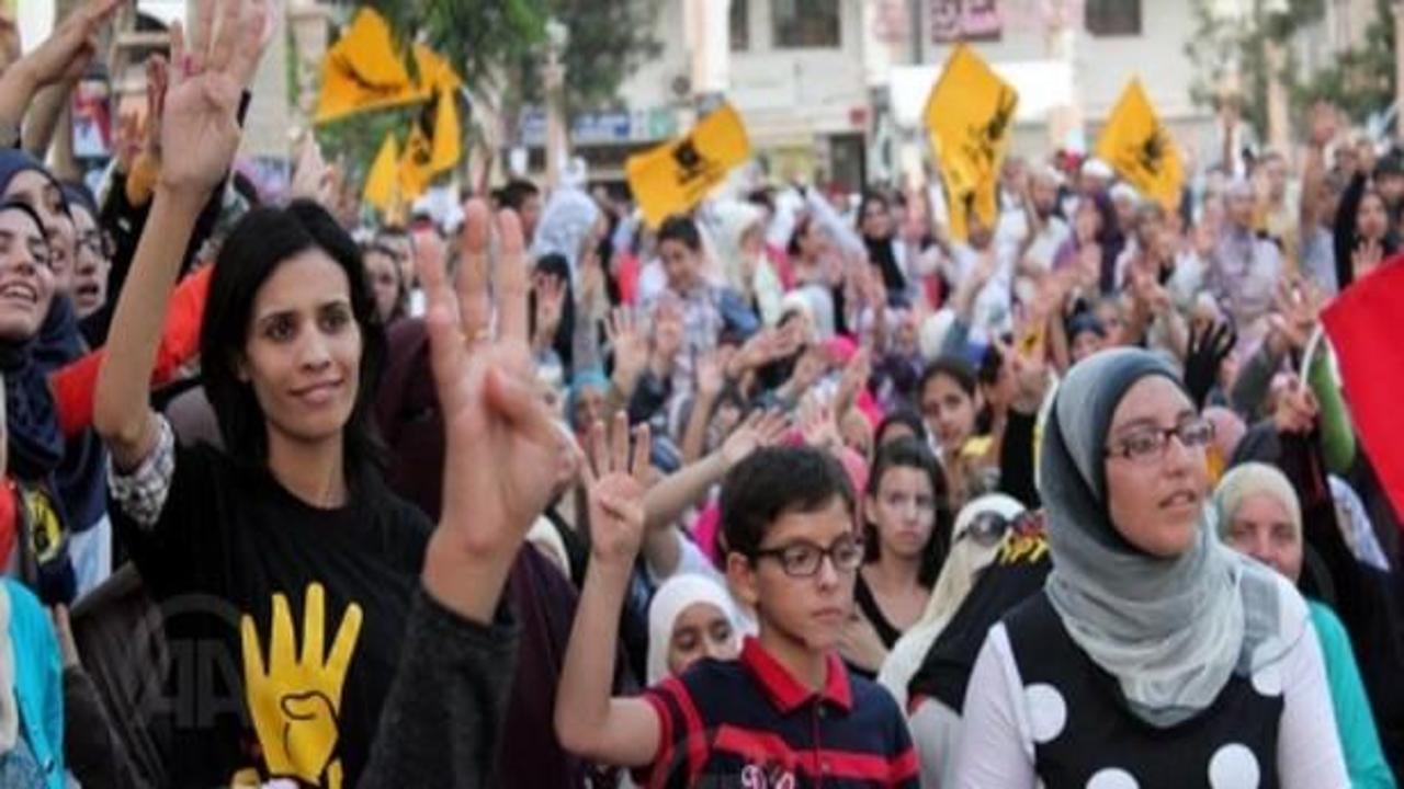 Mısır'da Mübarek'in tahliyesine protesto