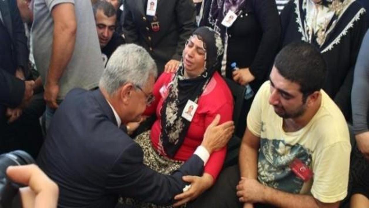 Şehit annesi: Ben de K&uuml;rt&rsquo;&uuml;m, yazık g&uuml;nah!