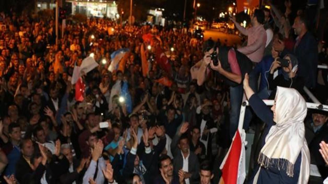 Sena Nur &Ccedil;elik: T&uuml;rkiye'nin bayram g&uuml;n&uuml;