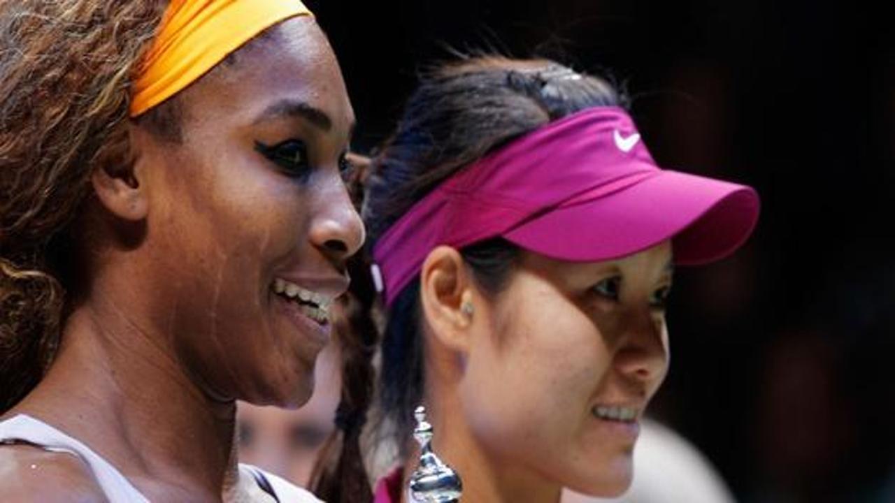 Serena Williams'tan taraftara övgü