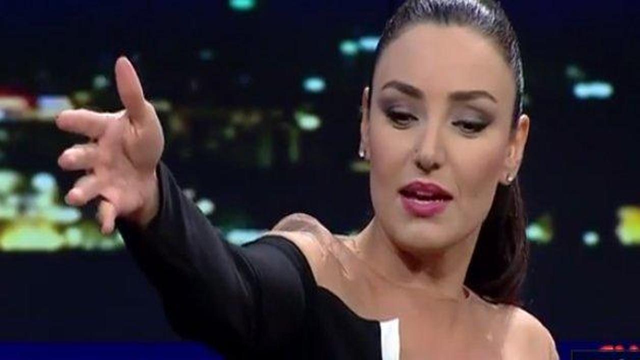 Dilber Ay taklidiyle kahkaya boğdu