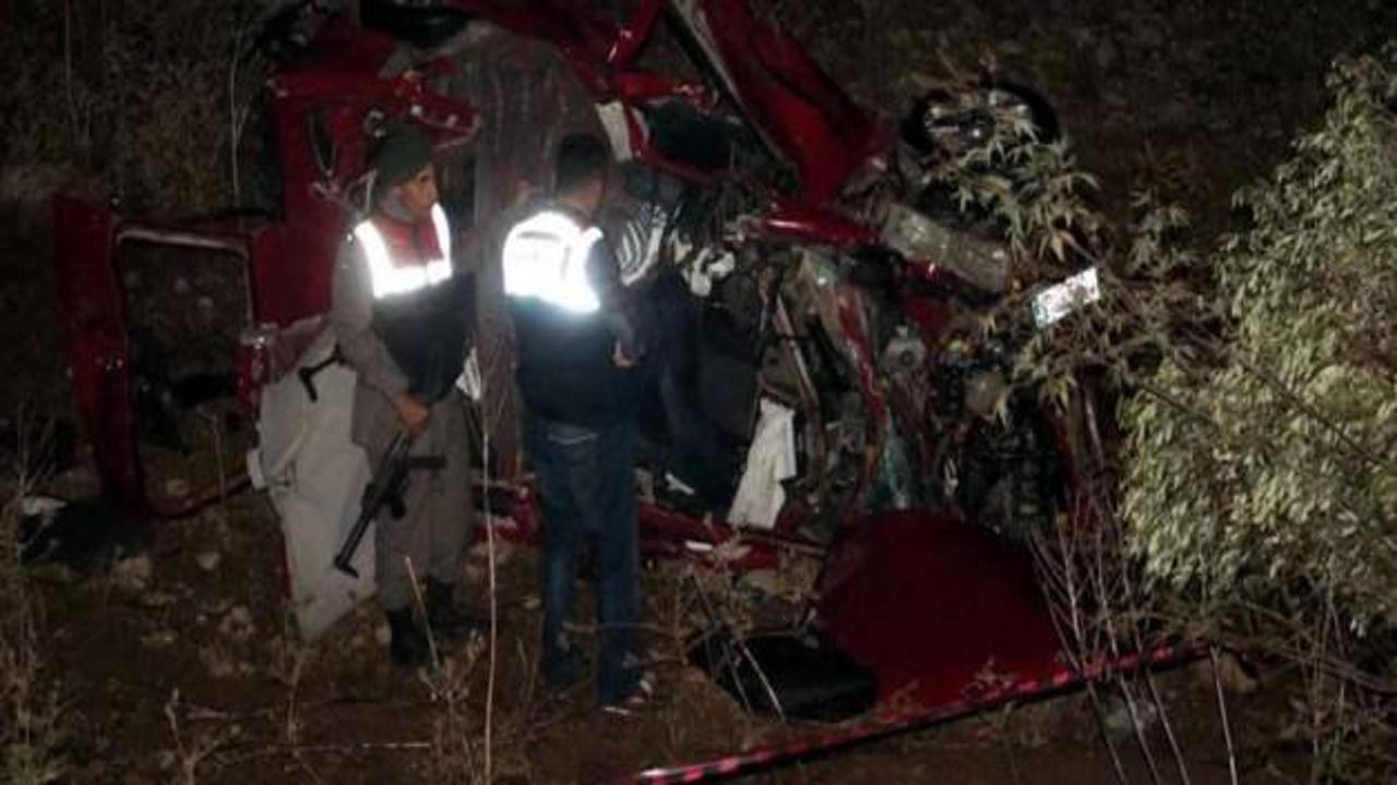Seydikemer'de trafik kazası: 2 ölü, 1 yaralı