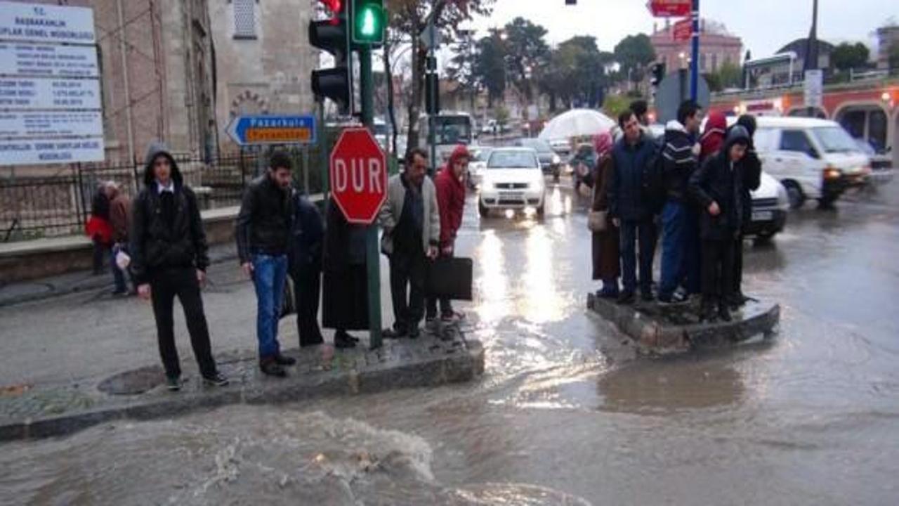 Şiddetli yağmur Edirne'den giriş yaptı