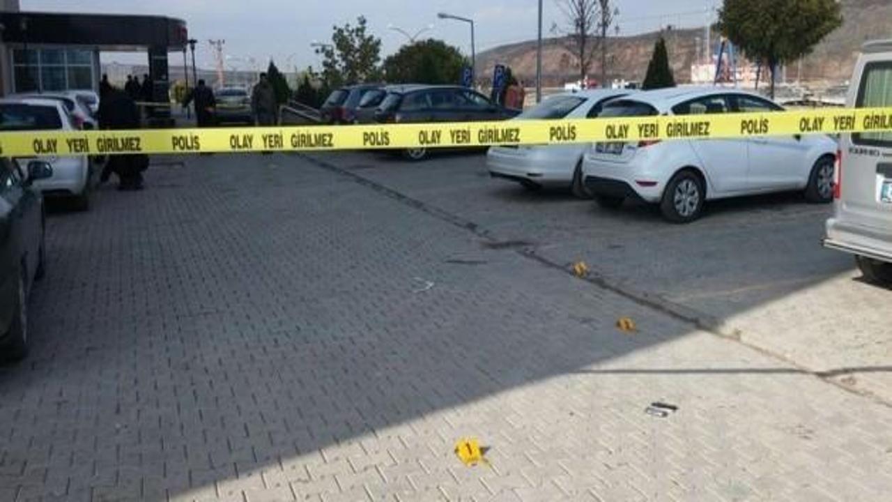Siirt'te hastane önünde silahlı kavga: 8 yaralı