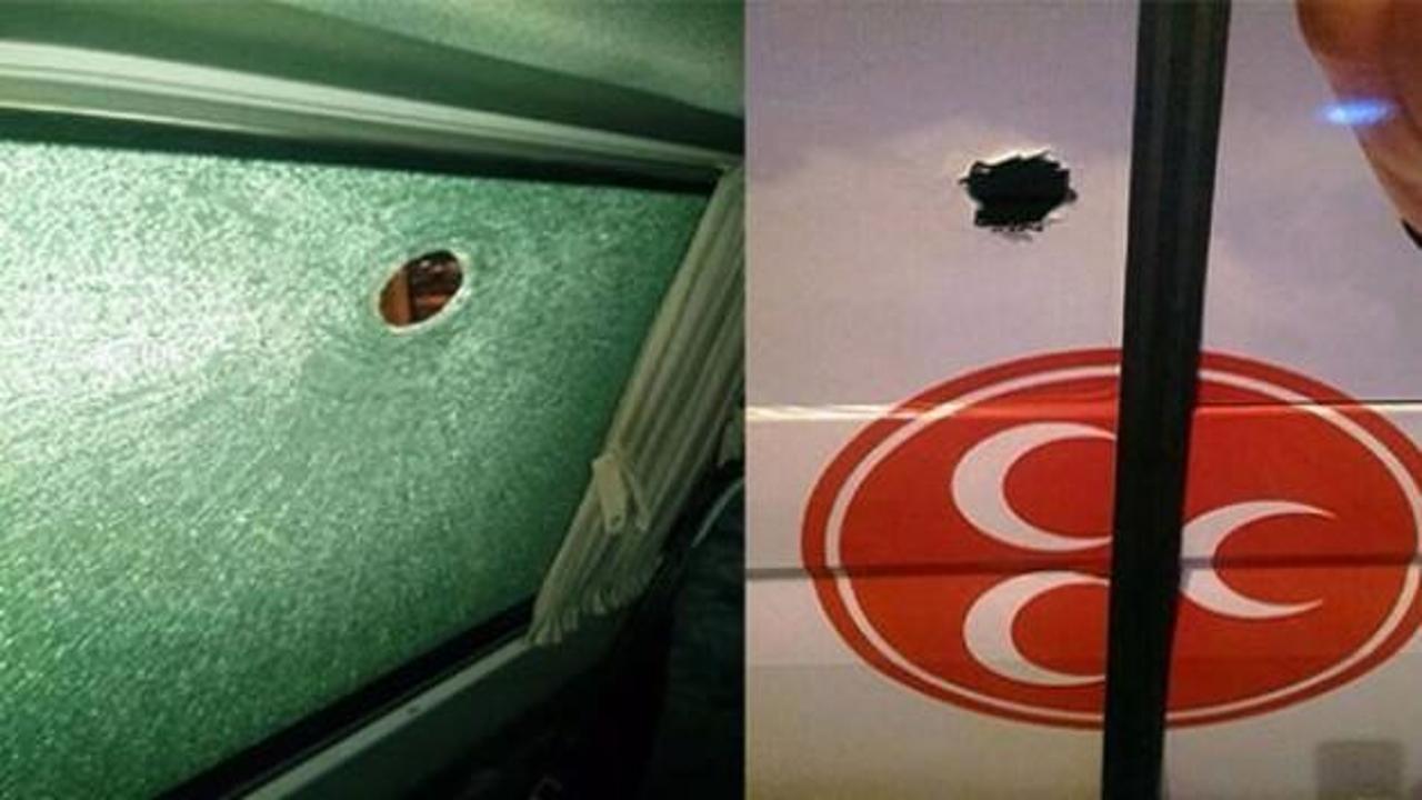 Siirt'te MHP aracına taşlı saldırı