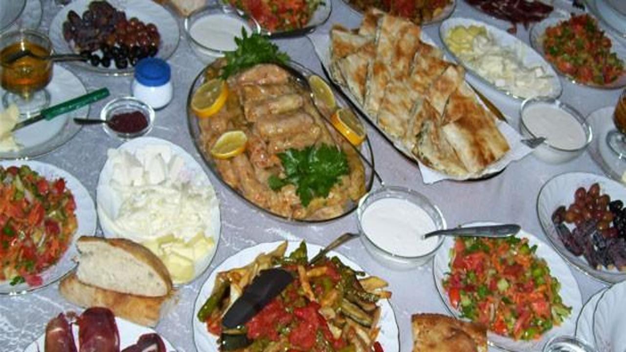 Sindirim sorunu olan Ramazanda nasıl beslenmeli?