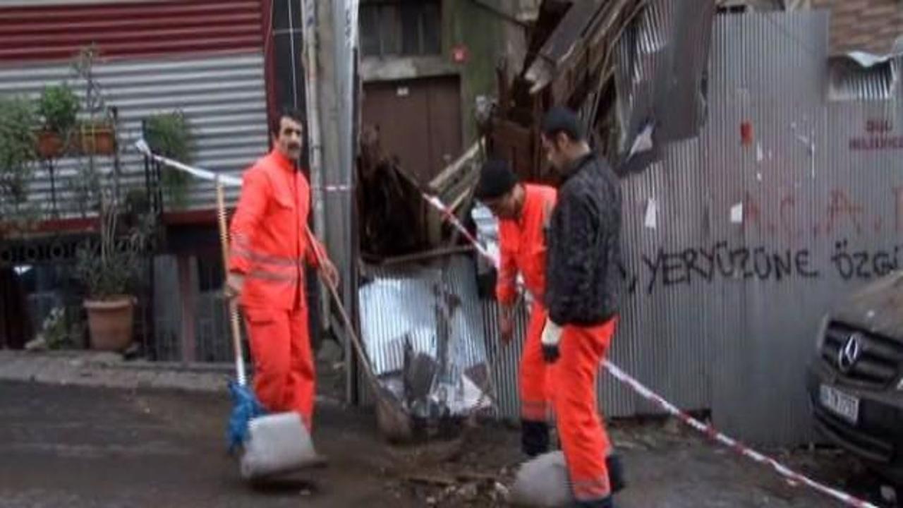 Şişli&rsquo;de 100 yıllık tarihi bina &ccedil;&ouml;kt&uuml;