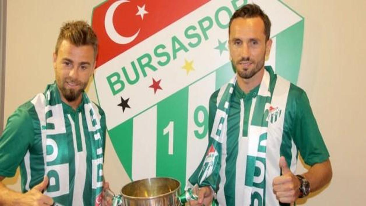 Tomas Sivok ve Erdem &Ouml;zgen&ccedil; imzaladı!