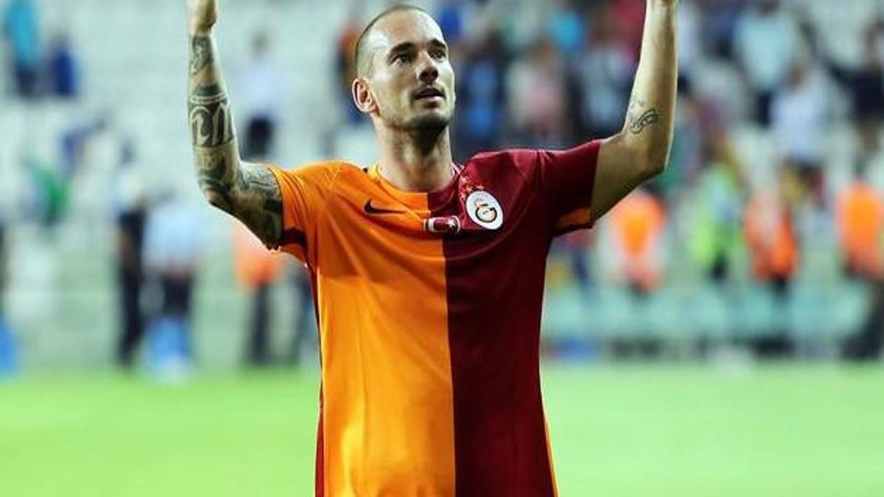 Sneijder: Herkes topu bana atsın!