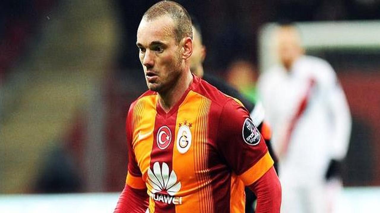 Sneijder'in kariyerinde bir ilk!