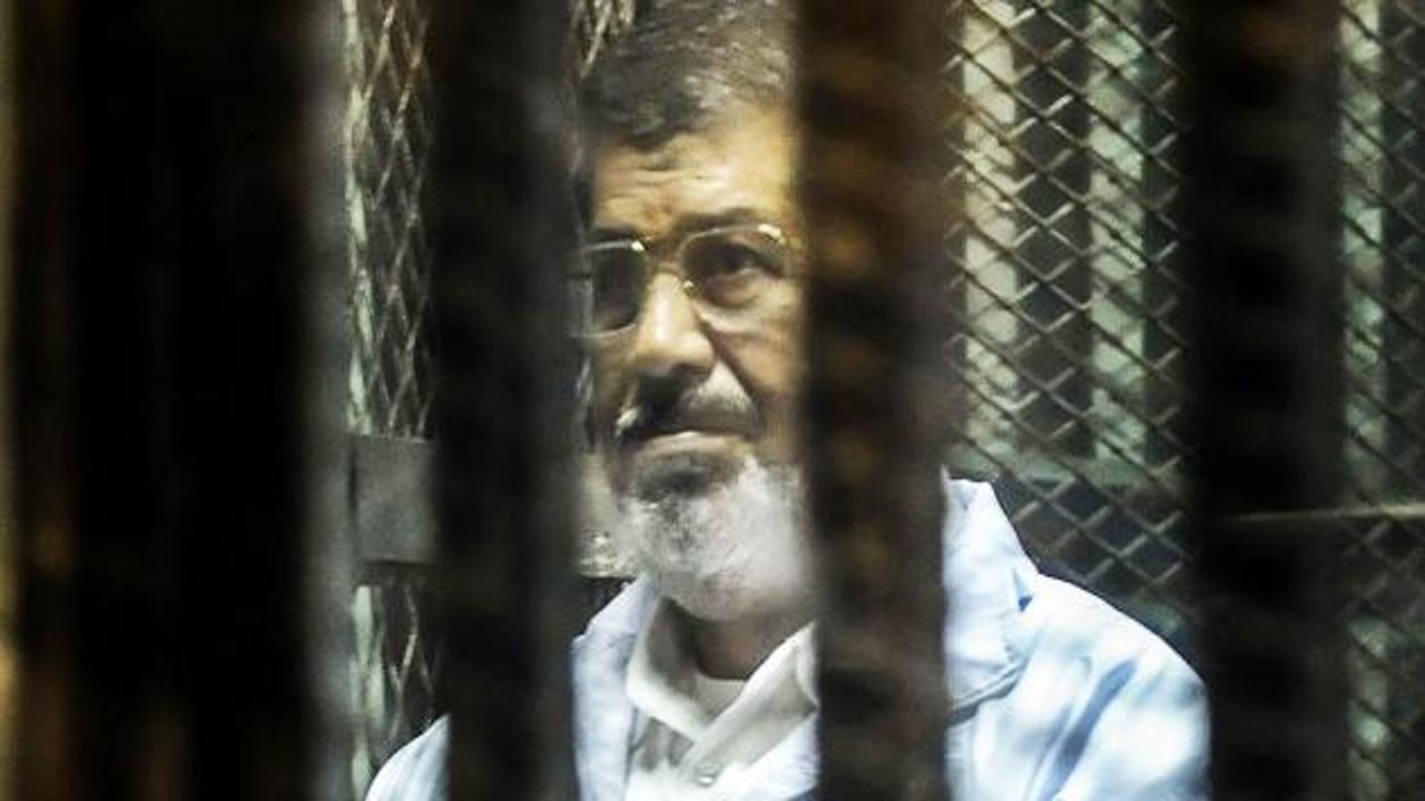 Hapishanedeki Mursi'ye bir şok daha