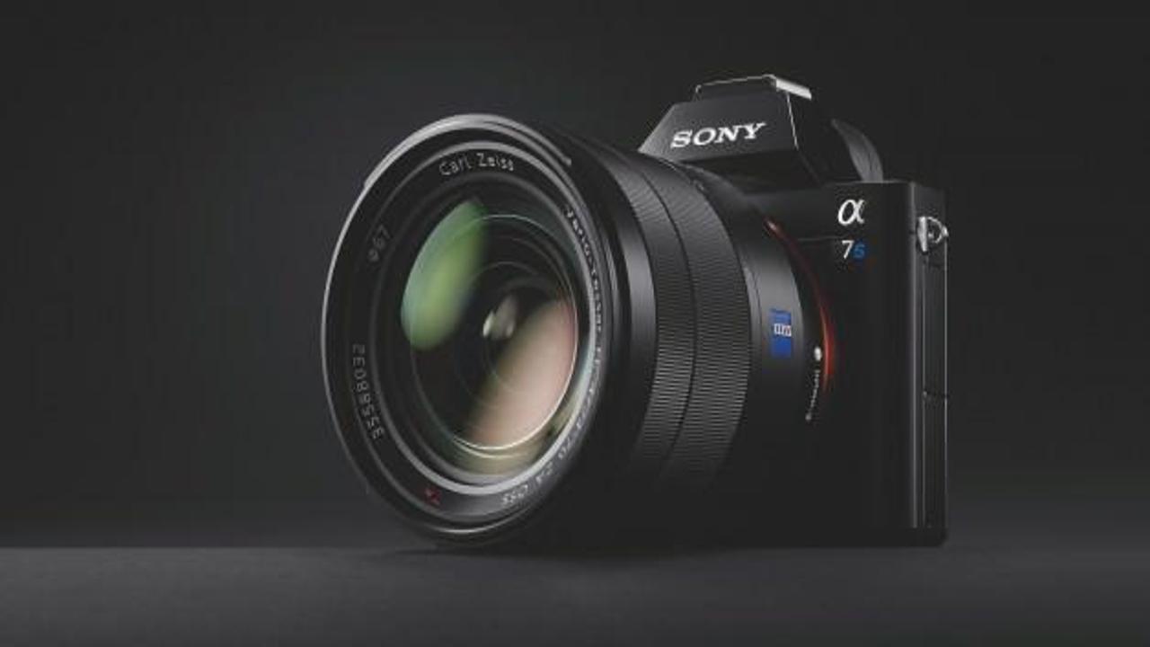 Sony α7S fotoğraf makinesini tanıttı