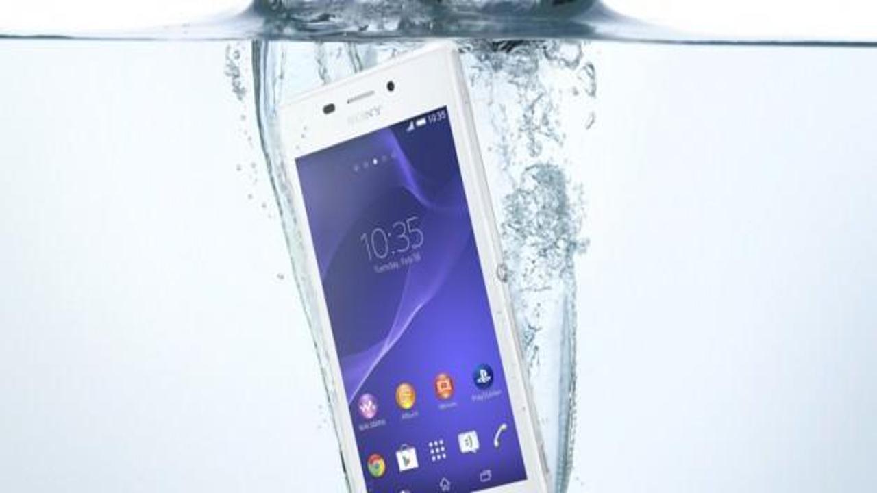 Sony'den orta seviye suya dayanıklı akıllı telefon