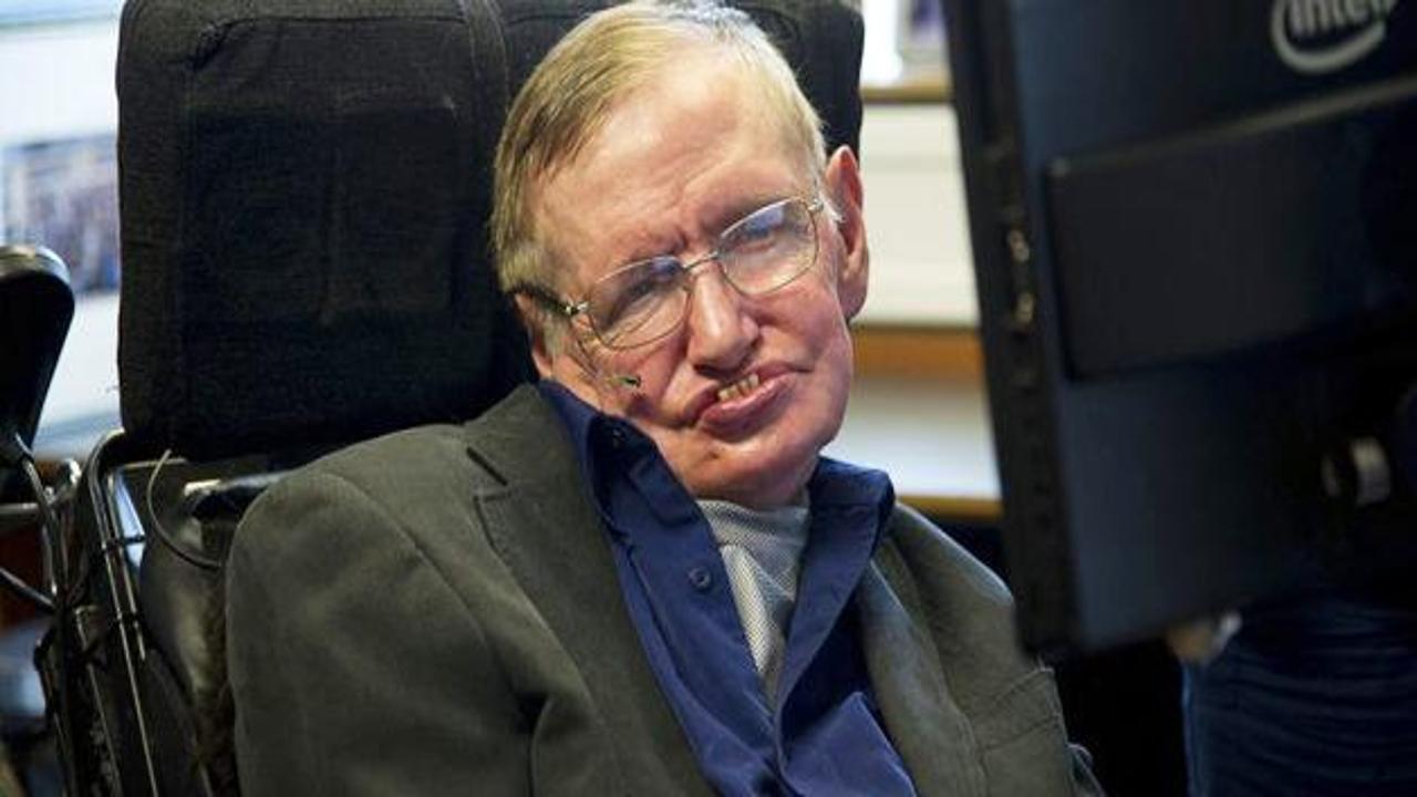 Stephen Hawking: Dünya'yı boşaltın yoksa...