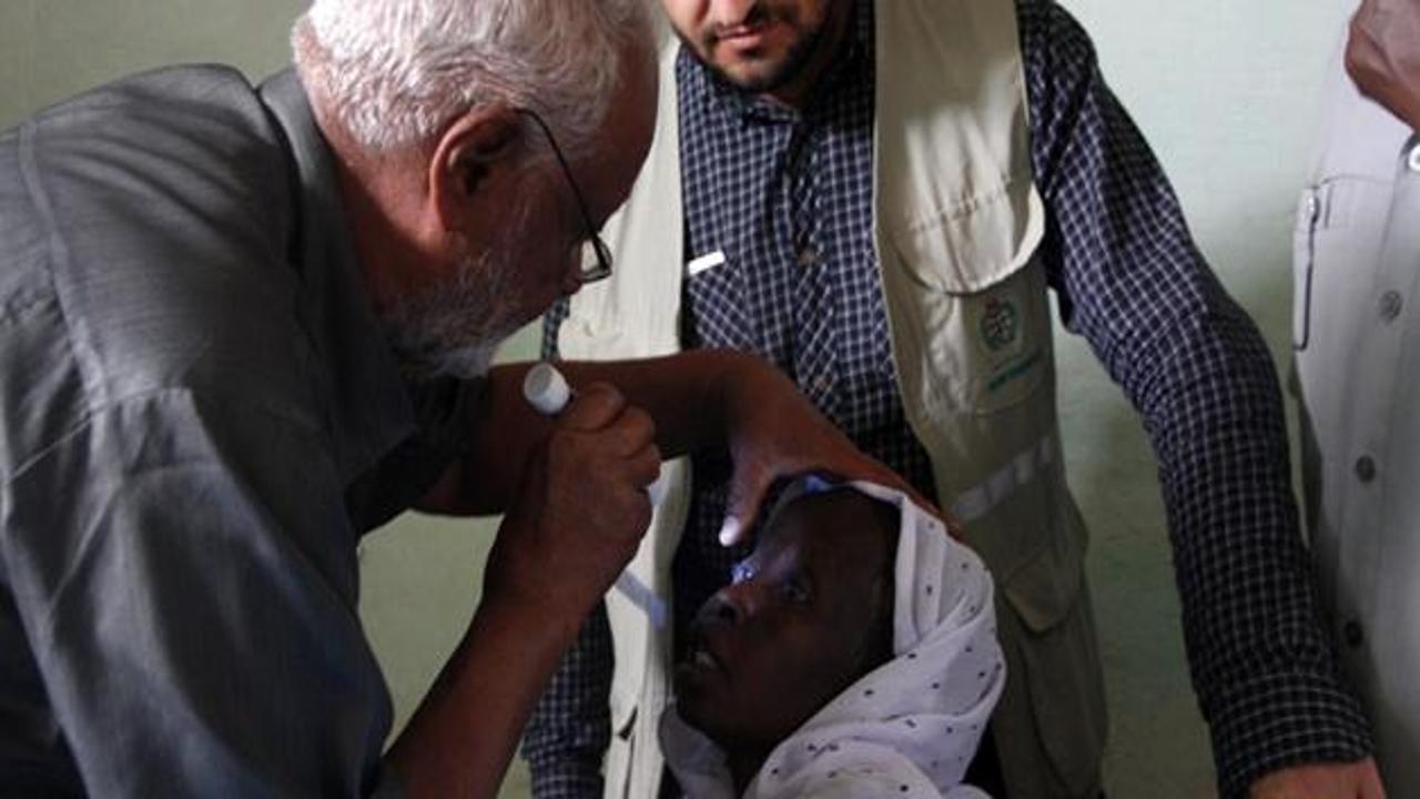 Sudan'da 500 katarakt ameliyatı daha