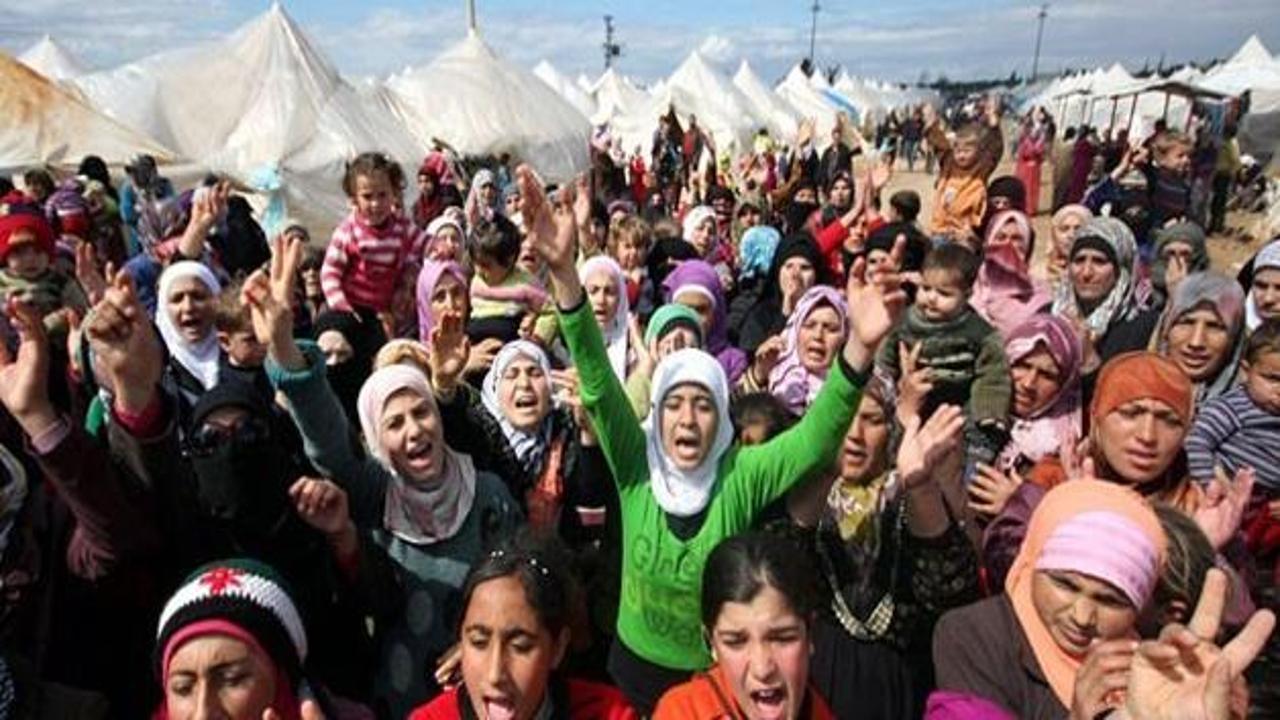 Suriyeliler için 7 TIR dolusu yardım toplandı