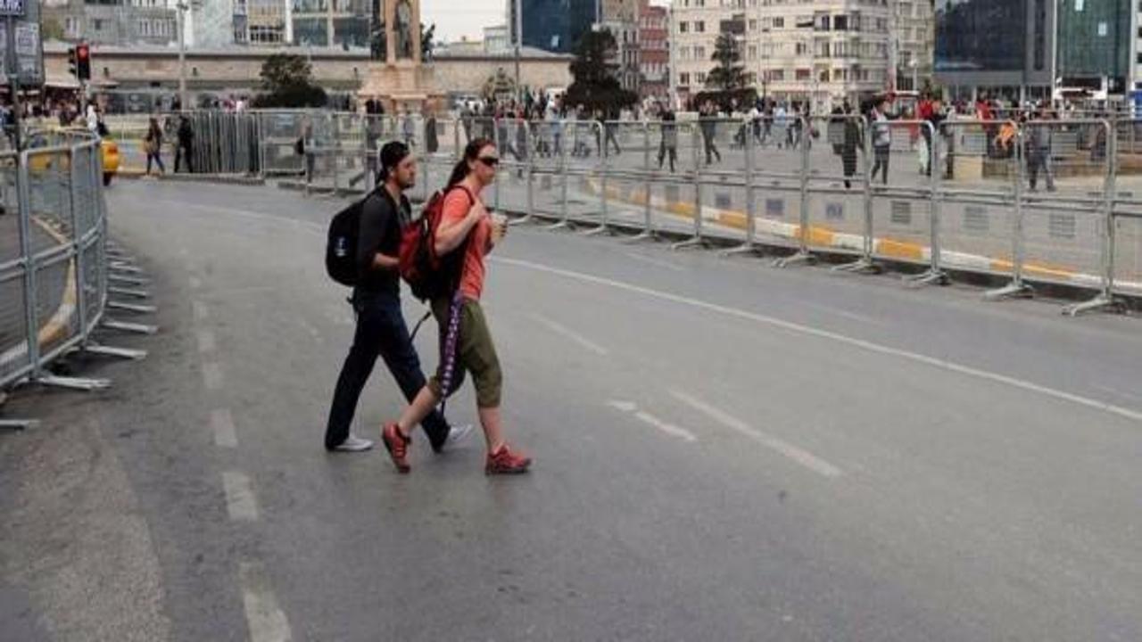 Taksim'de 1 Mayıs hazırlıkları