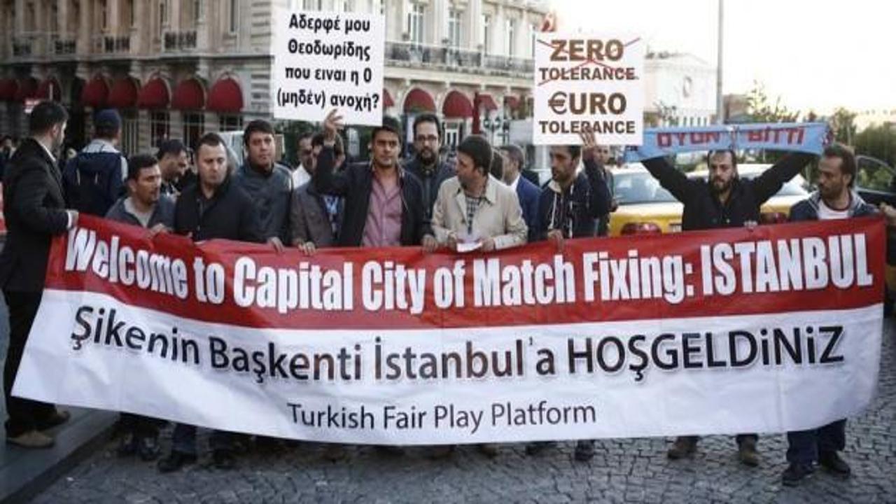 Trabzonspor taraftarından UEFA'ya protesto
