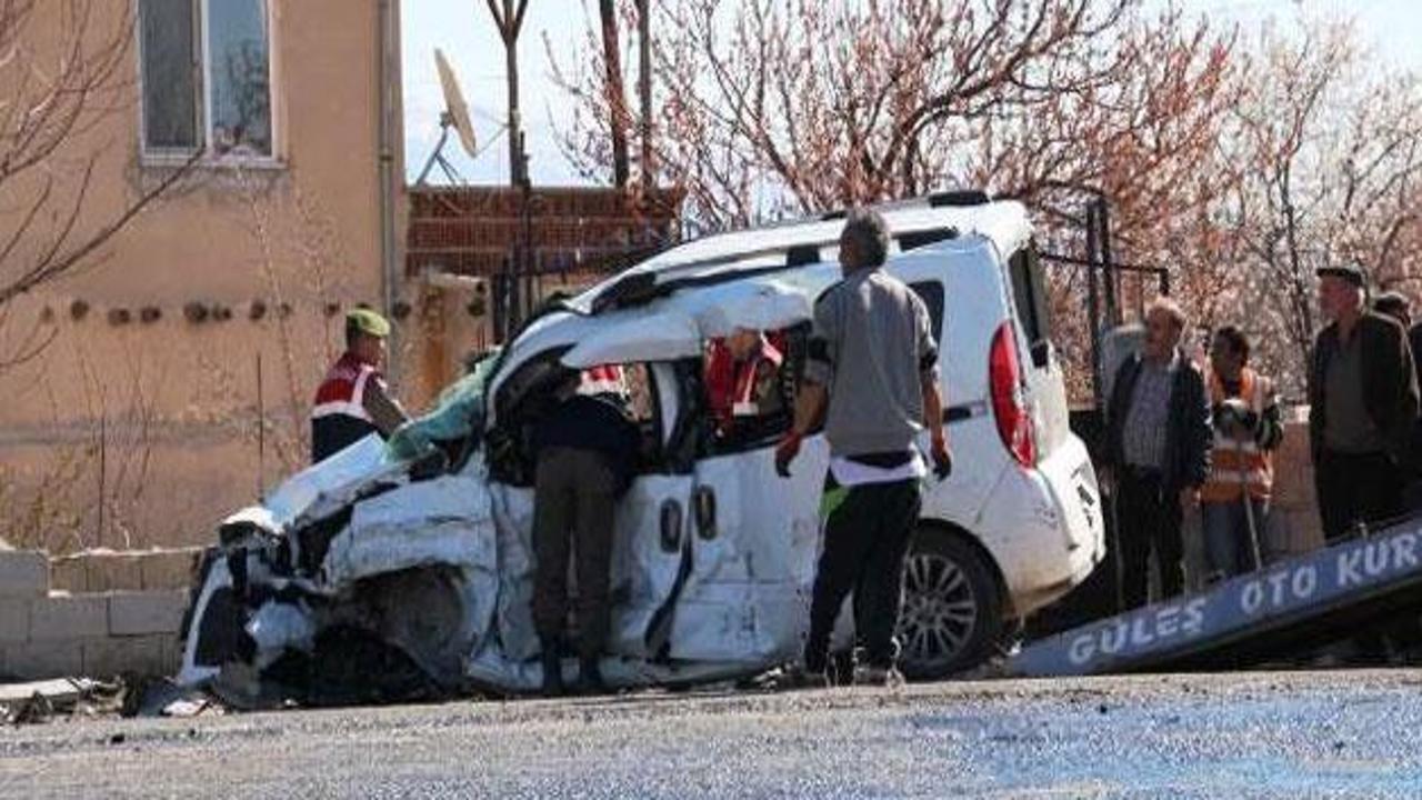 Çankırı'da otomobil devrildi: 6 yaralı