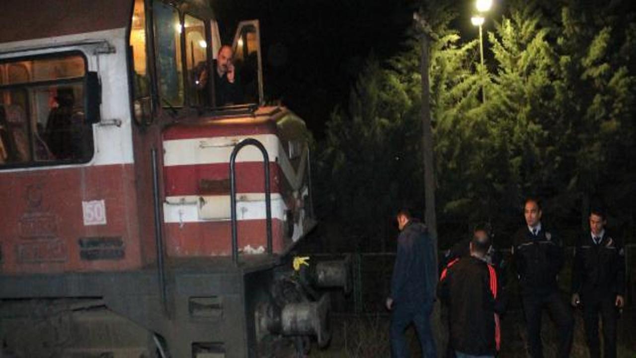 Tren Yayalara çarptı: 2 Yaralı