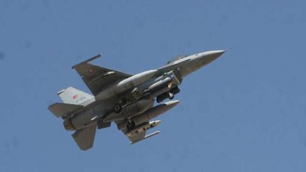 Suriye sınırında F-16'lı devriye