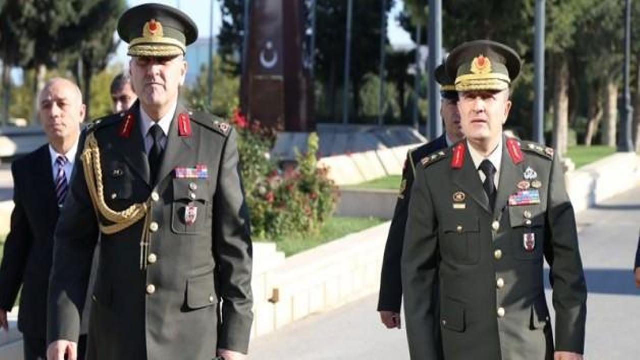 Türk komutana Azerbaycan'dan madalya