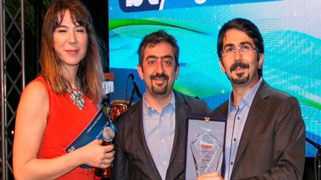 Türkiye Bilişim'de ödüllere doymuyor