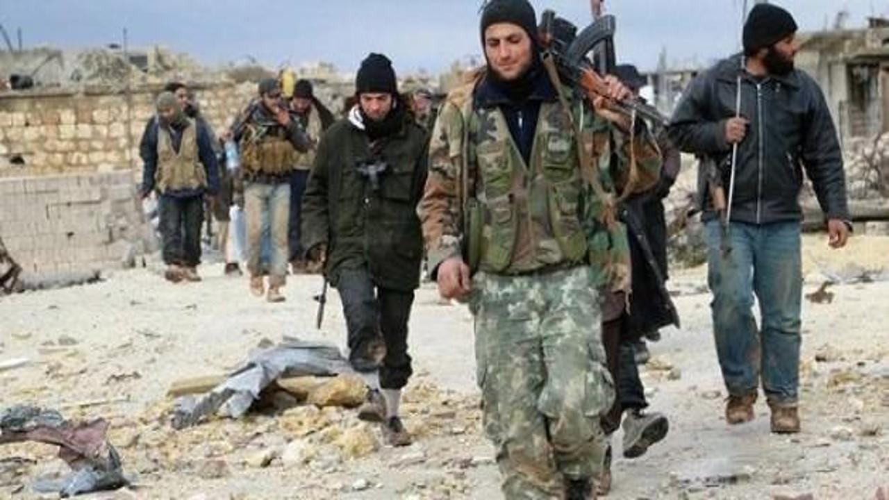 Türkiye'de eğitilen 75 savaşçı Suriye'de