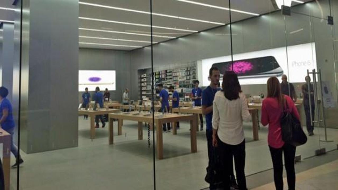 Türkiye'nin ikinci Apple Store'u açıldı