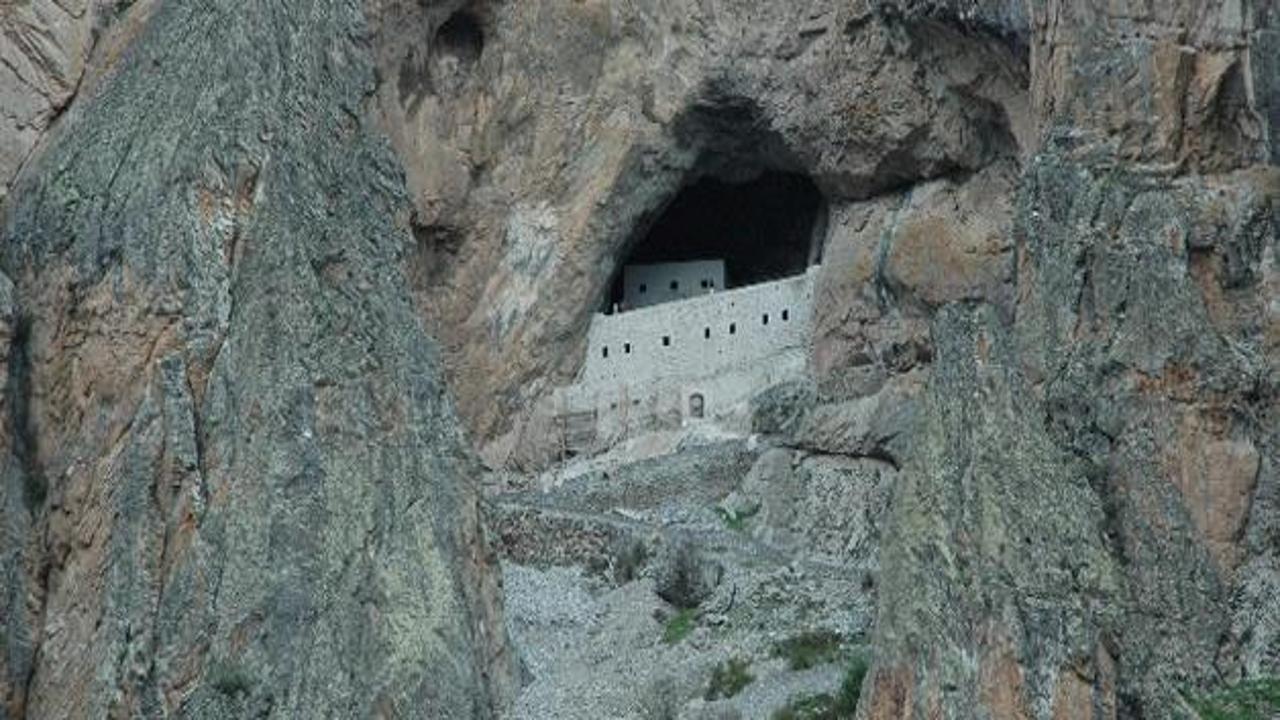 Türkiye'nin ikinci büyük manastırı ibadete açılıyor