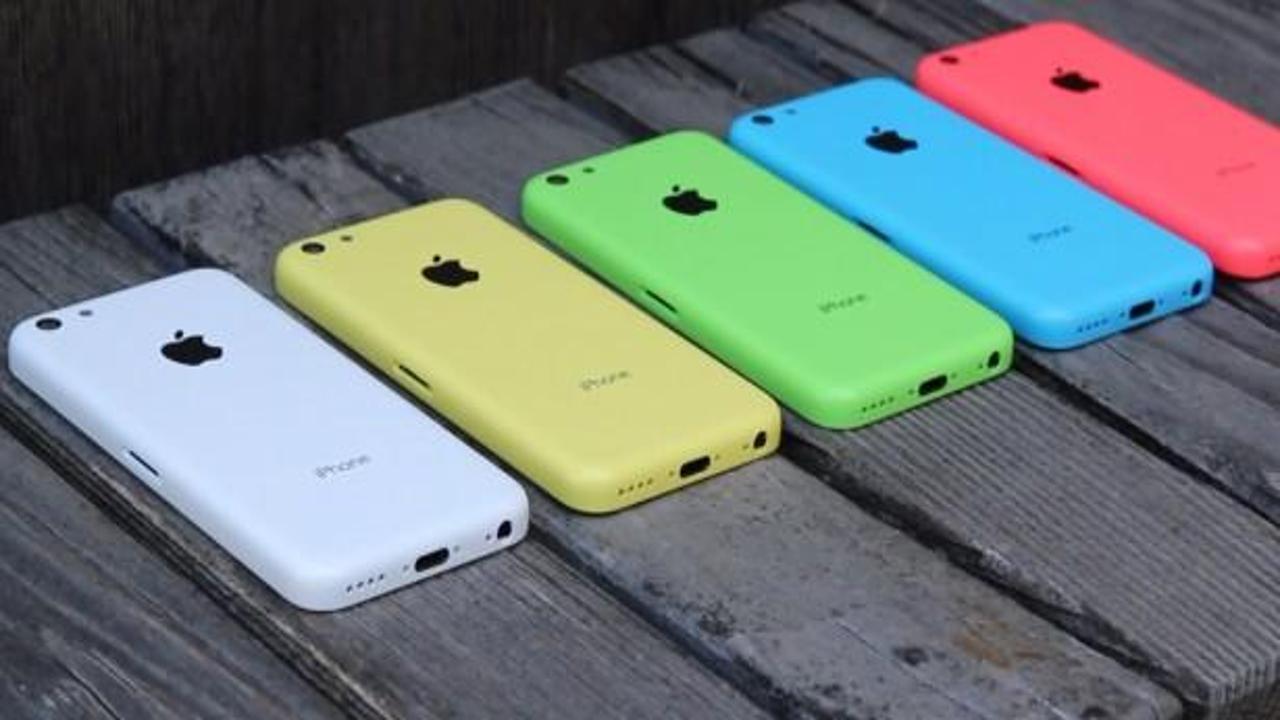 Apple iPhone 5C üretimi yarıya düşürüyor