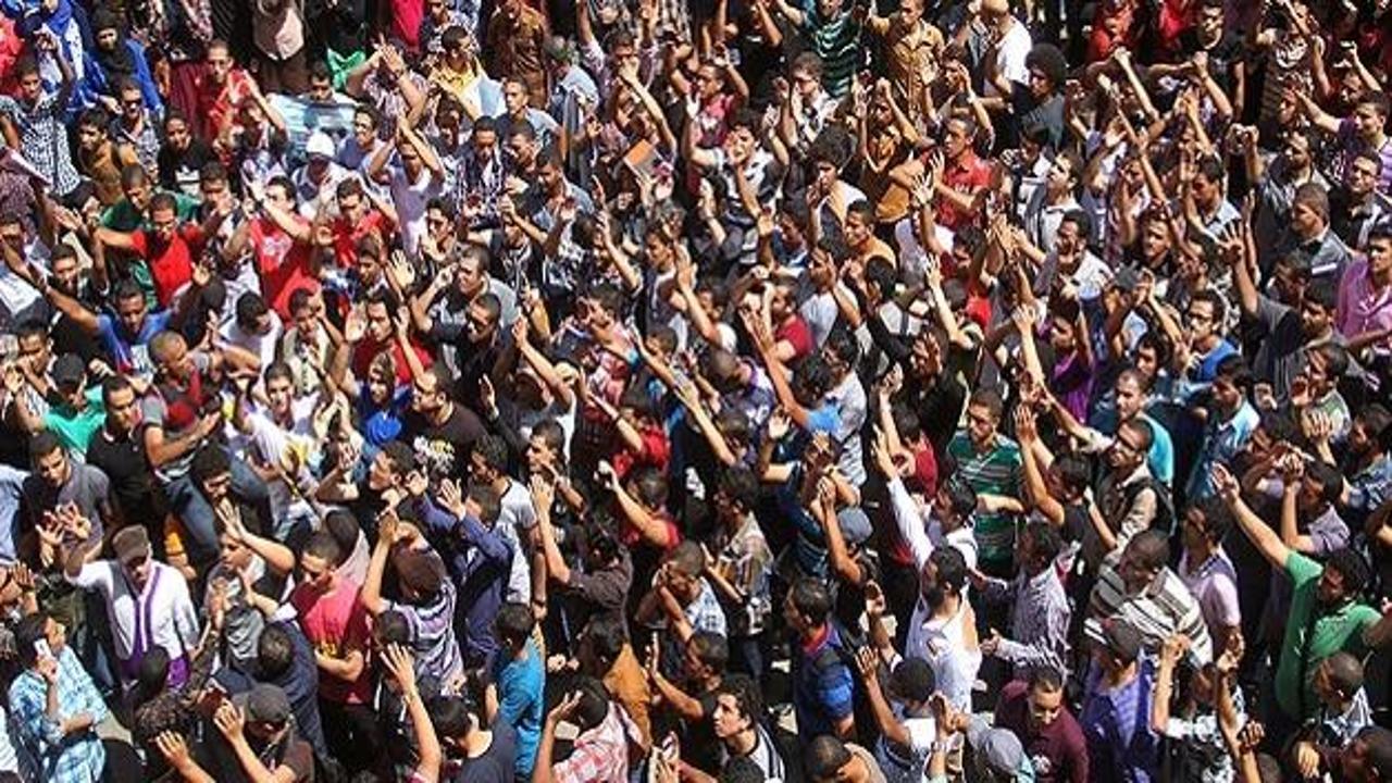 Mısır'da darbe karşıtı öğrencilerden eylem
