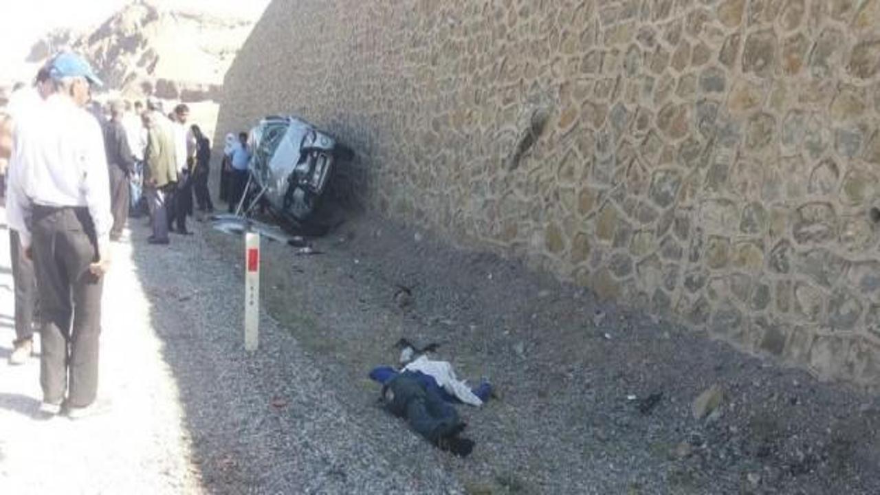 Van'da trafik kazası: 2 şehit, 3 yaralı