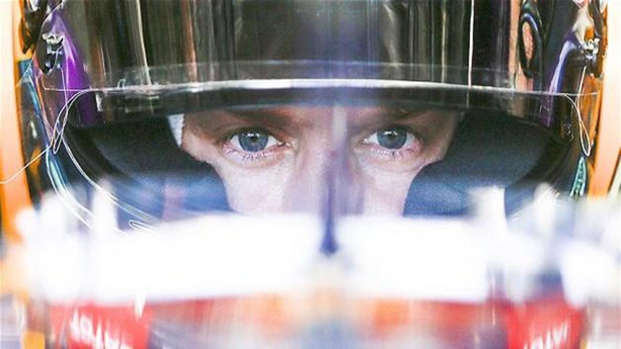 Vettel ütst üste 4. kez şampiyon