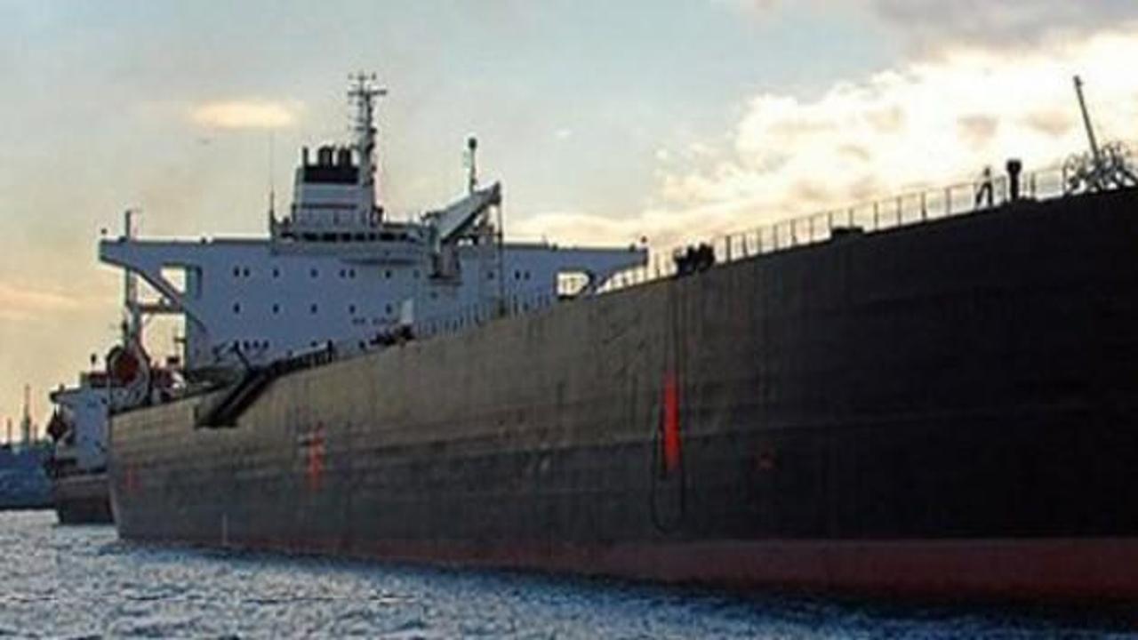 Vurulan Yunan gemisi halen Libya karasularında