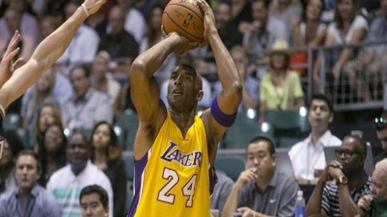 Lakers'ta Kobe Bryant geri döndü