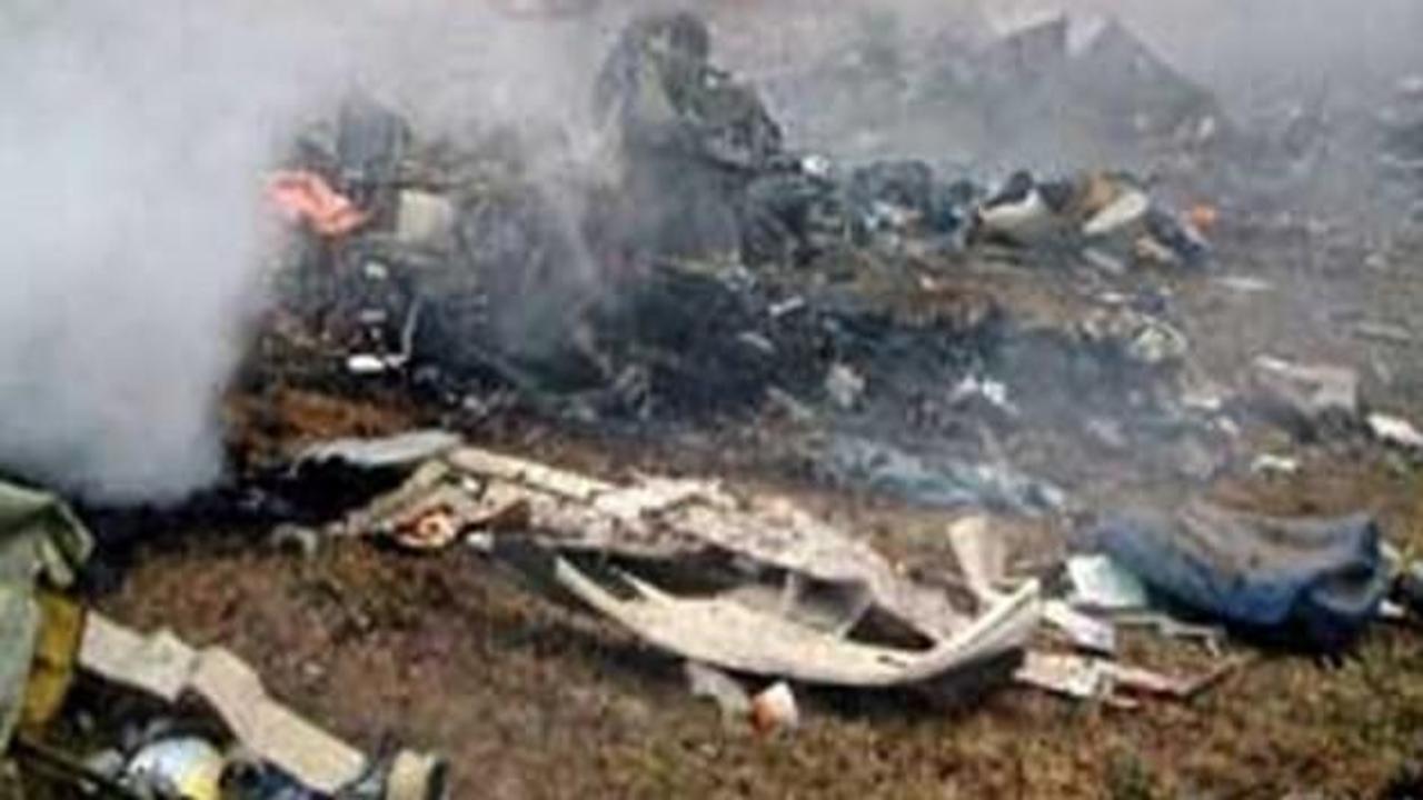 Yemen'de askeri uçak düştü