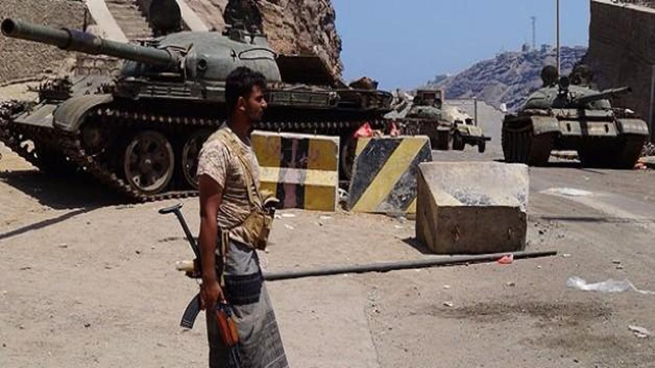 Yemen'de Husiler Kur'an kursu bastı!