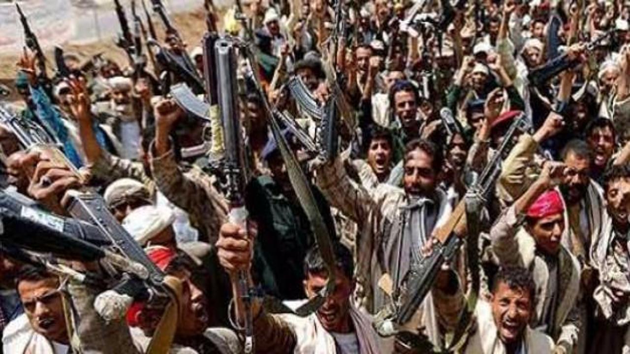 Yemen'de Husiler Taiz'i ele geçirdi!