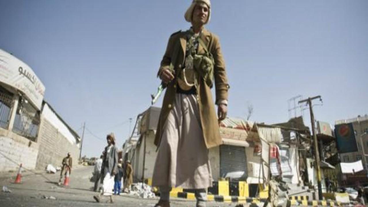 Yemen'de Husilere pusu: 9 ölü!