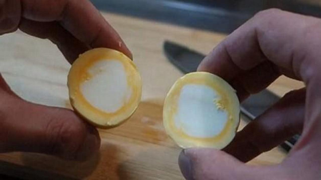 Yumurtanın sarısıyla beyazı nasıl yer değiştirir?