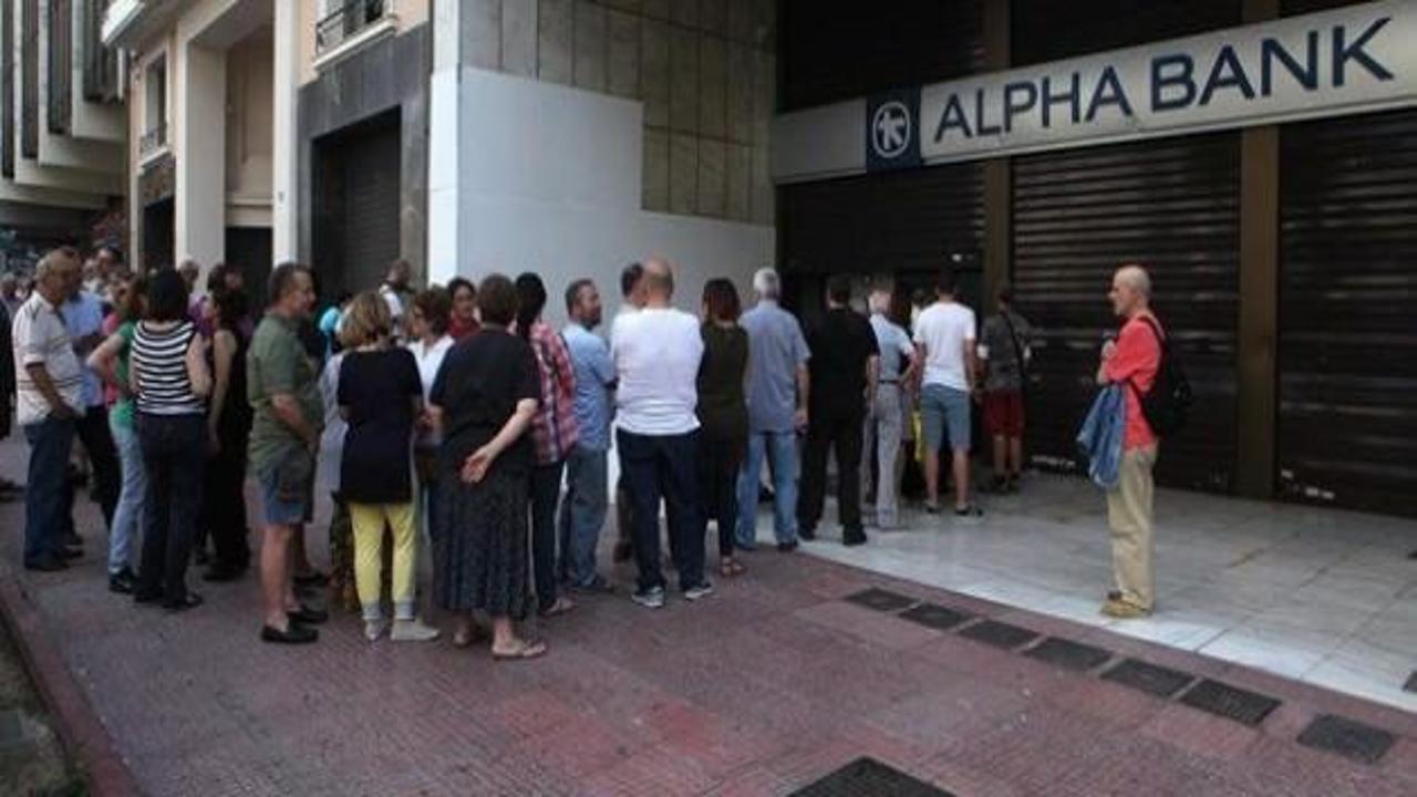 Yunanistan'da bankalar 9 Temmuz'a kadar kapalı