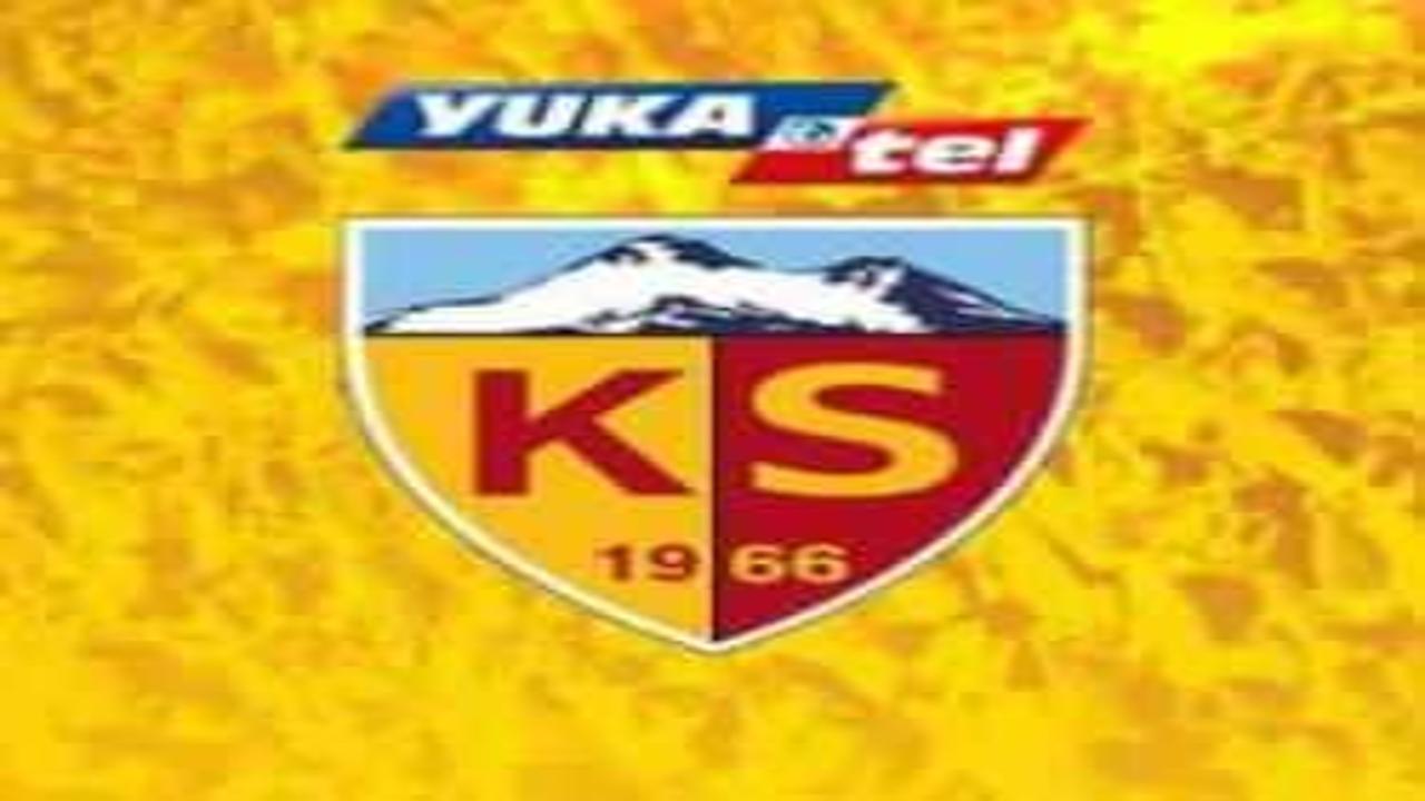 Kayserispor'da 2 futbolcunun sözleşmesi uzatıldı