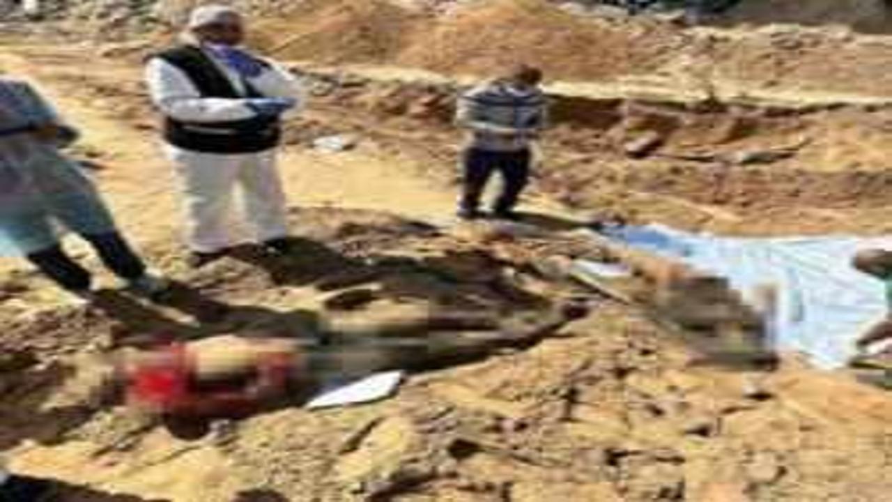 Şifa Hastanesi avlusunda toplu mezar bulundu