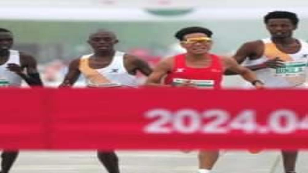 Maratonda hile iddiası Çinli atletin zaferi tartışma yarattı