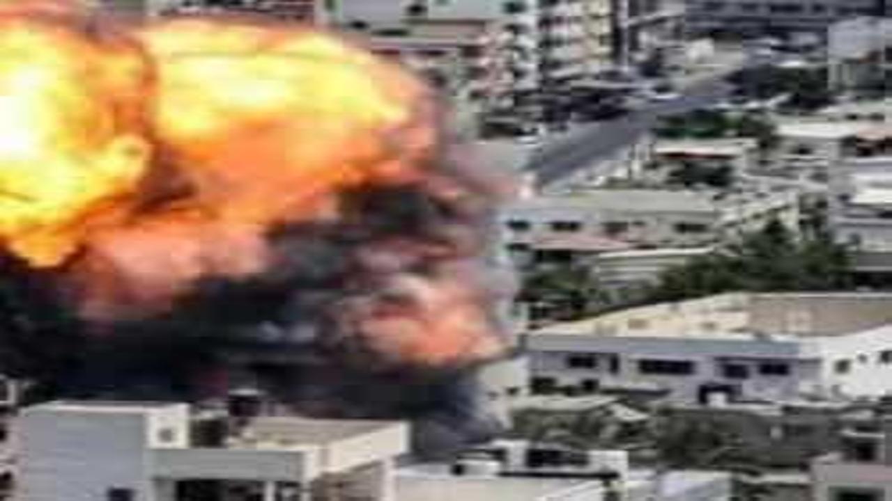 İsral'den Refah'ta alçak saldırı