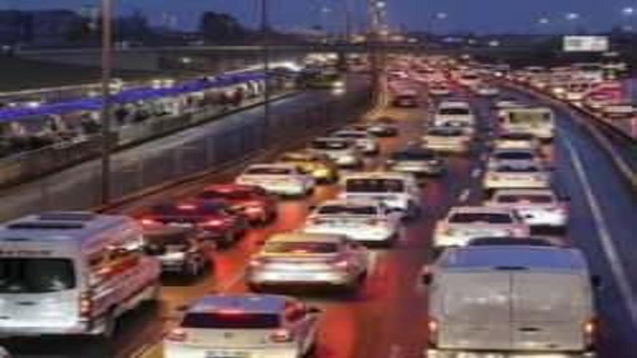 İstanbul trafiği yıllık 10 milyar dolar kayba neden oluyor