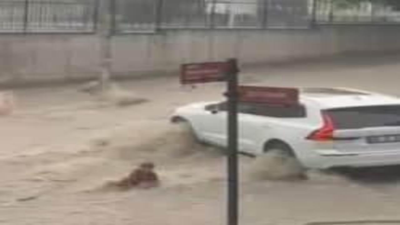 Ankara'da sağanak yağış sele neden oldu 2 kardeş ölümden döndü